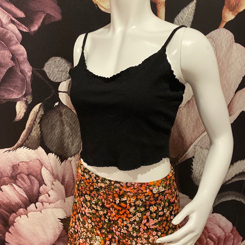 Cute Black Crop Tank
